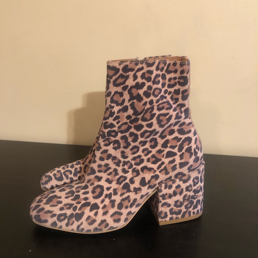Never Worn Free People - Leopard Pointed Toe Booties